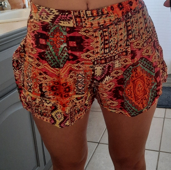 Forever21 Boho Shorts - Picture 3 of 4